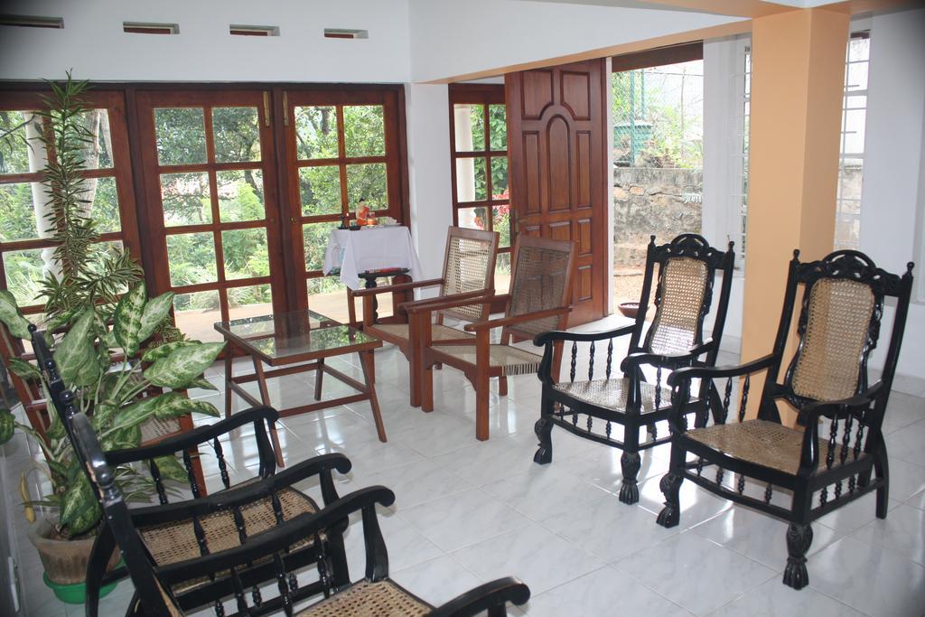 Imaaga Kandy Residence Luaran gambar