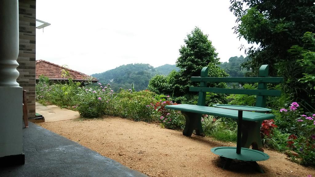 Imaaga Kandy Residence Luaran gambar