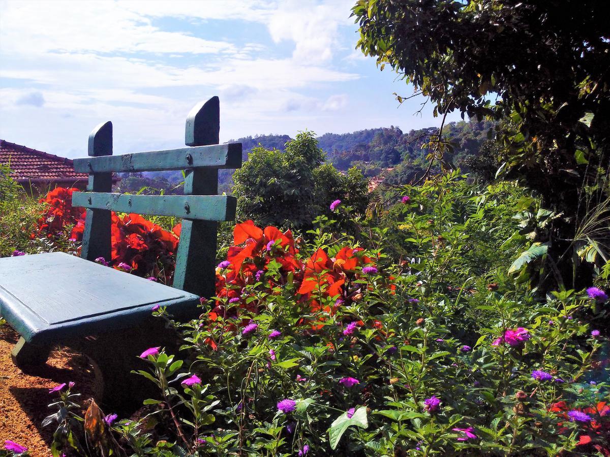 Imaaga Kandy Residence Luaran gambar