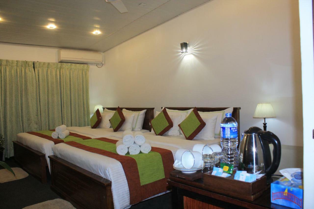Imaaga Kandy Residence Luaran gambar